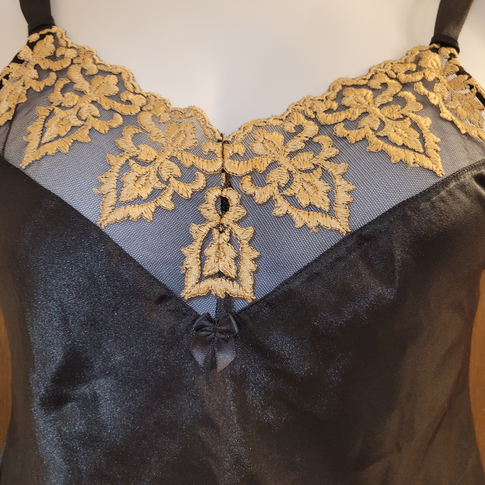 Black and Gold Lace Camisole - Picture 2 of 4